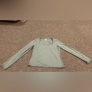 EUC H&M Elegant Long Sleeve Green Tee Top square neck shirt